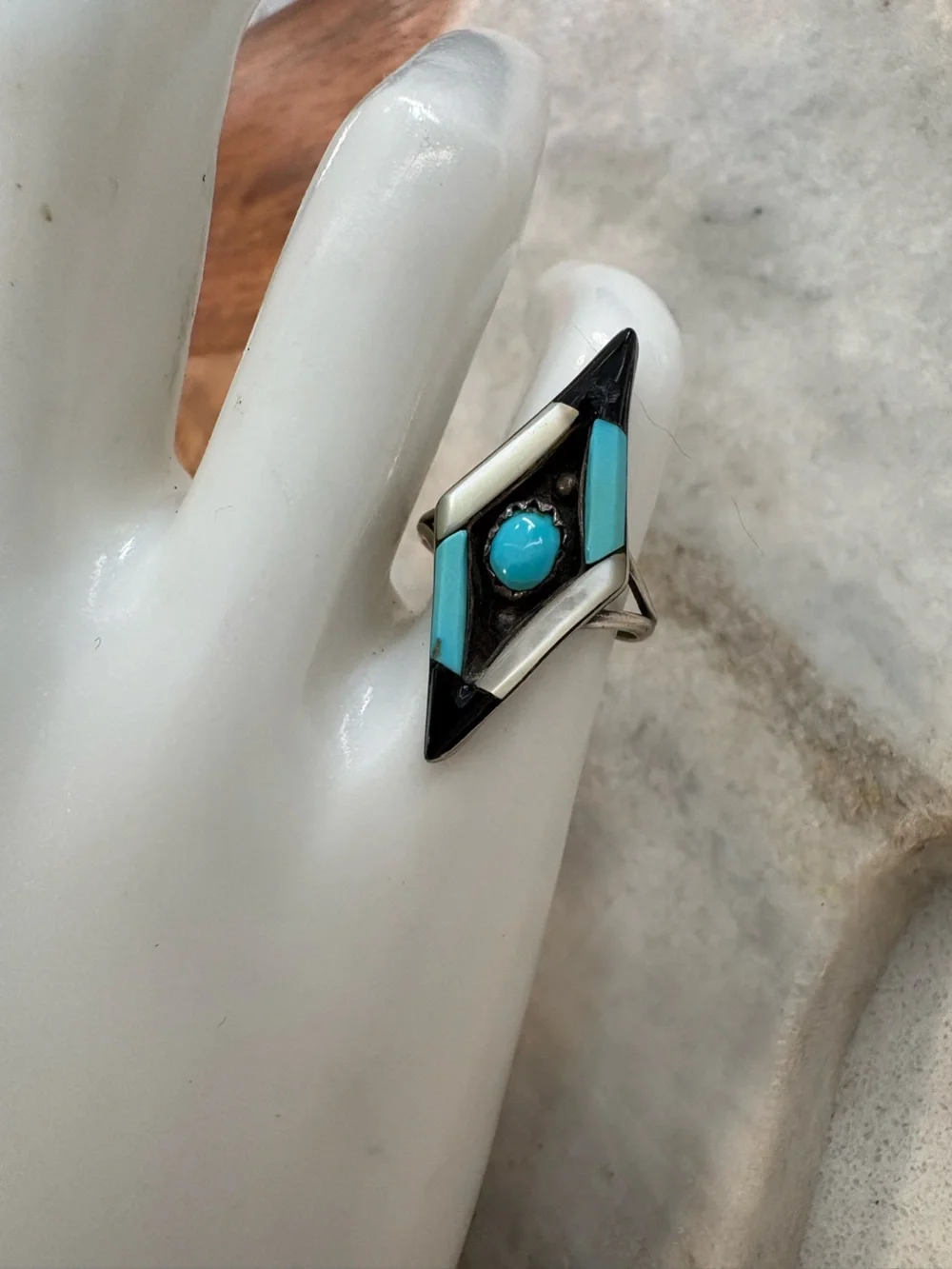 Vintage Zuni-Inspired Sterling Silver Ring with Turquoise Inlay - Size 4.5